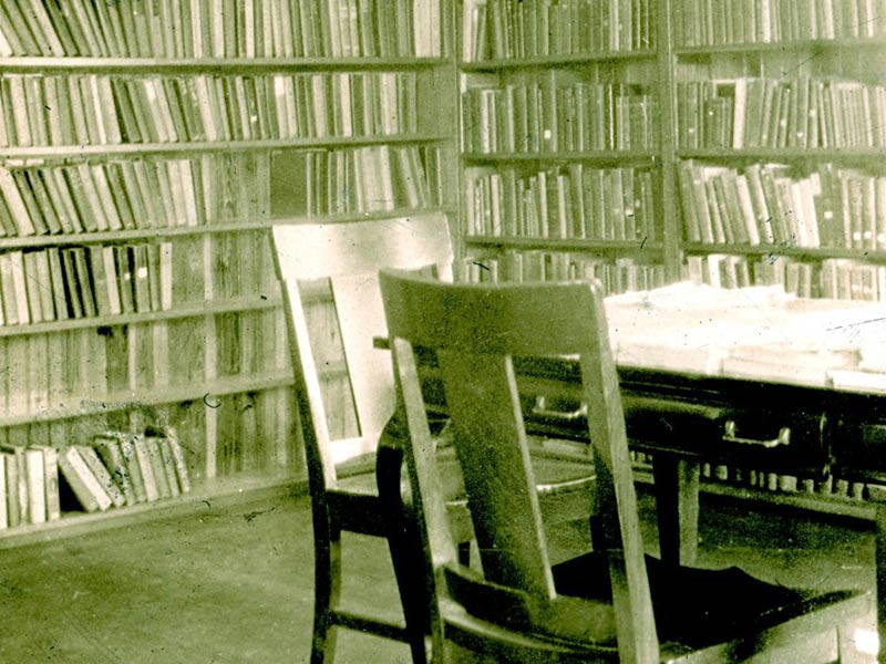 Dennis Historical Society Library